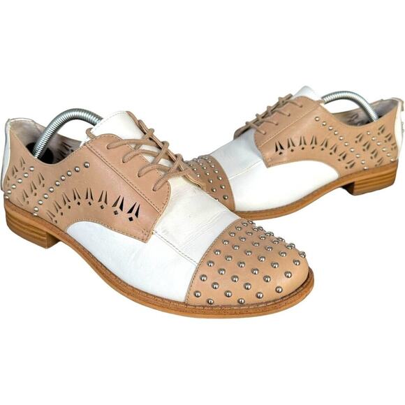 Sam Edelman Womens Jayna Oxfords Beige Studded Leather Lace Up Cap Toe Flat 7.5M - Picture 1 of 12